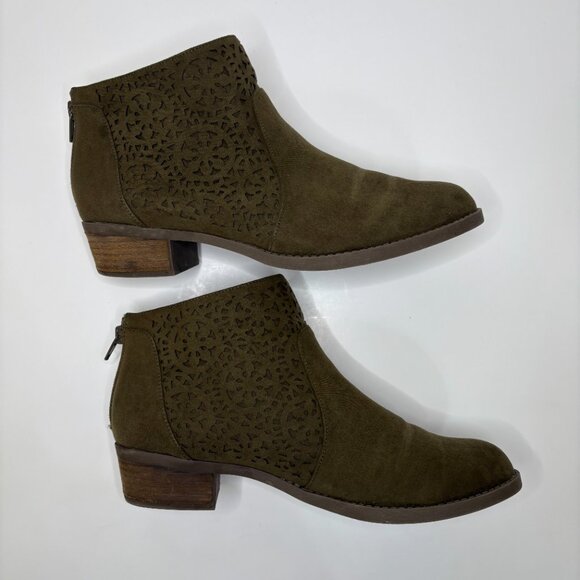 Carlos by Carlos Santana Brett Ankle Boot Womens Size 9 Olive Green Boho Bootie - Picture 4 of 8